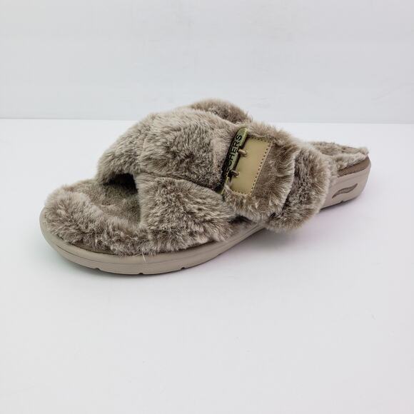 Skechers Go Lounge Womens Size 8 Tan Slip On Faux Fur Slippers Sandals SN175100 - Picture 2 of 9